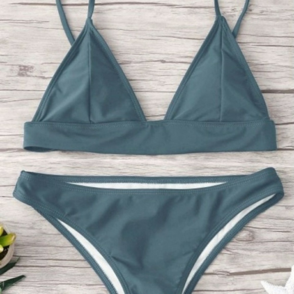 Triangle Bikini Set - Picture 2 of 7